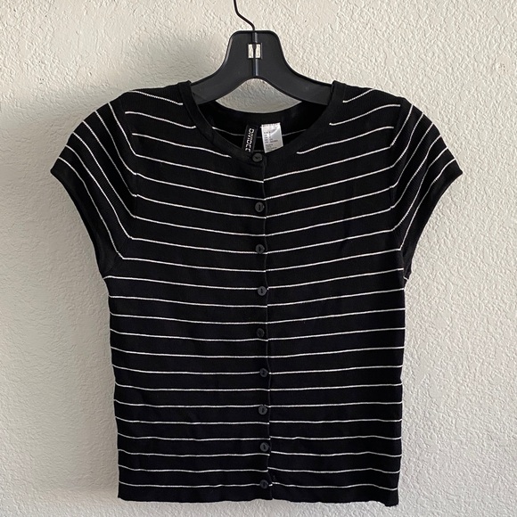 H&M Black Button-Down Shirt with White Stripes - Picture 1 of 3